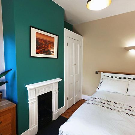 Tastefully Decorated 1-Bed With Free Parking - At Hem Lejlighed Winchester Eksteriør billede