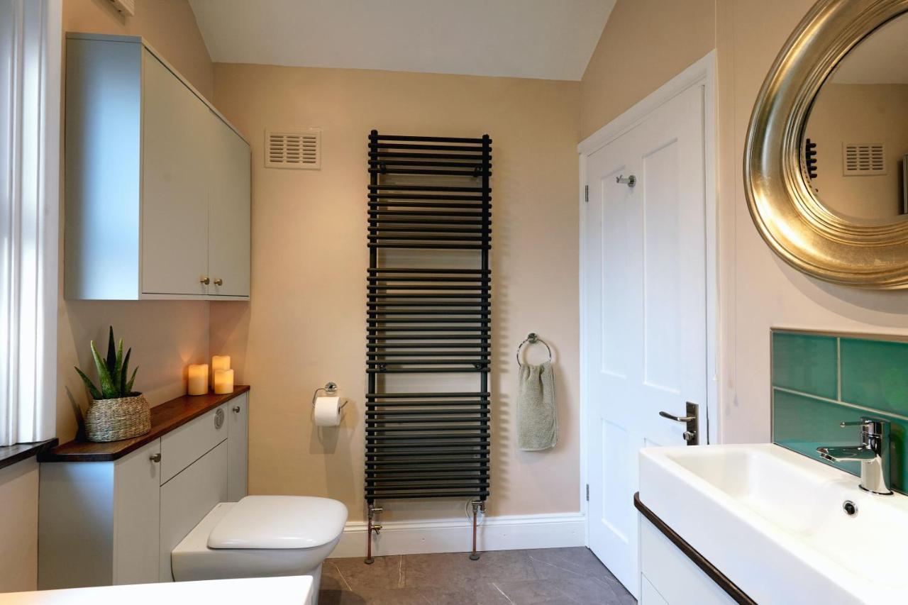Tastefully Decorated 1-Bed With Free Parking - At Hem Lejlighed Winchester Eksteriør billede